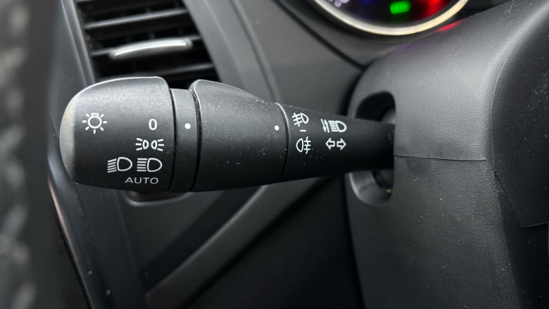 Renault Captur 1.5 dCi 90 Iconic 5dr Diesel Hatchback